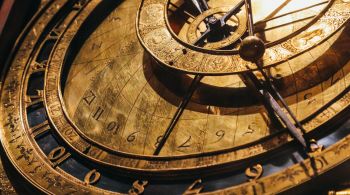 Estudo aponta que pessoas sentiram as horas se arrastarem mais devagar – fenômeno classificado pelos pesquisadores como “expansão temporal”