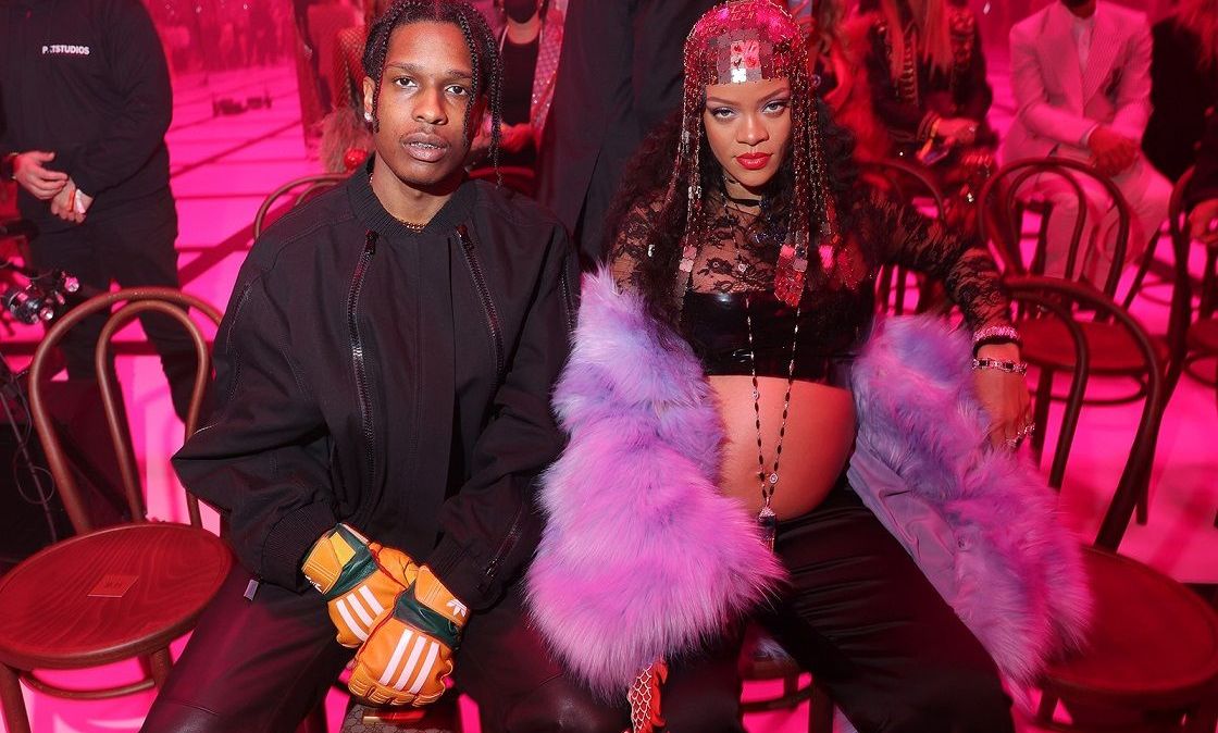 A$AP Rocky e Rihanna no desfile da Gucci durante a Semana de Moda de Milão, em fevereiro