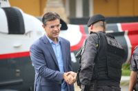 Rodrigo Garcia busca aproximação com policiais em agendas como governador