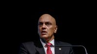 Bolsonaro pede que PGR investigue Alexandre de Moraes