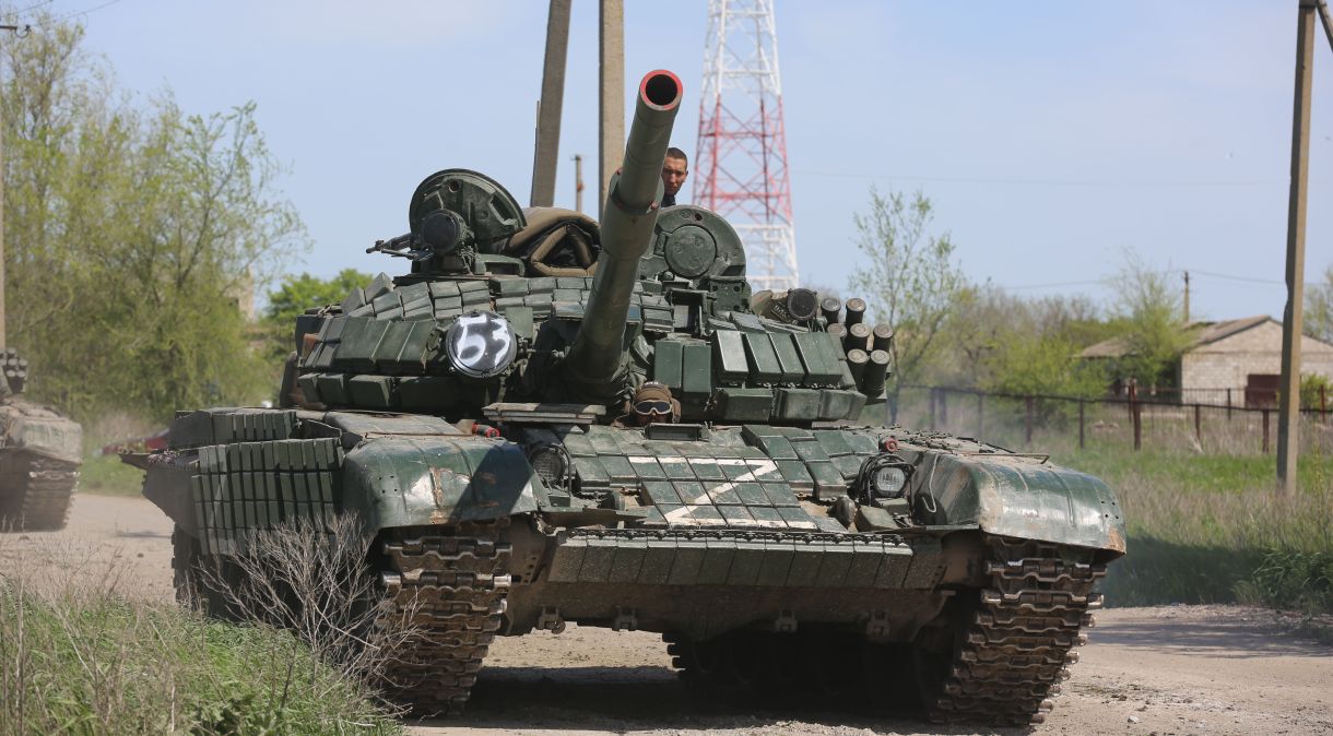 Tanque de guerra operado por forças pró-Rússia na região leste da Ucrânia