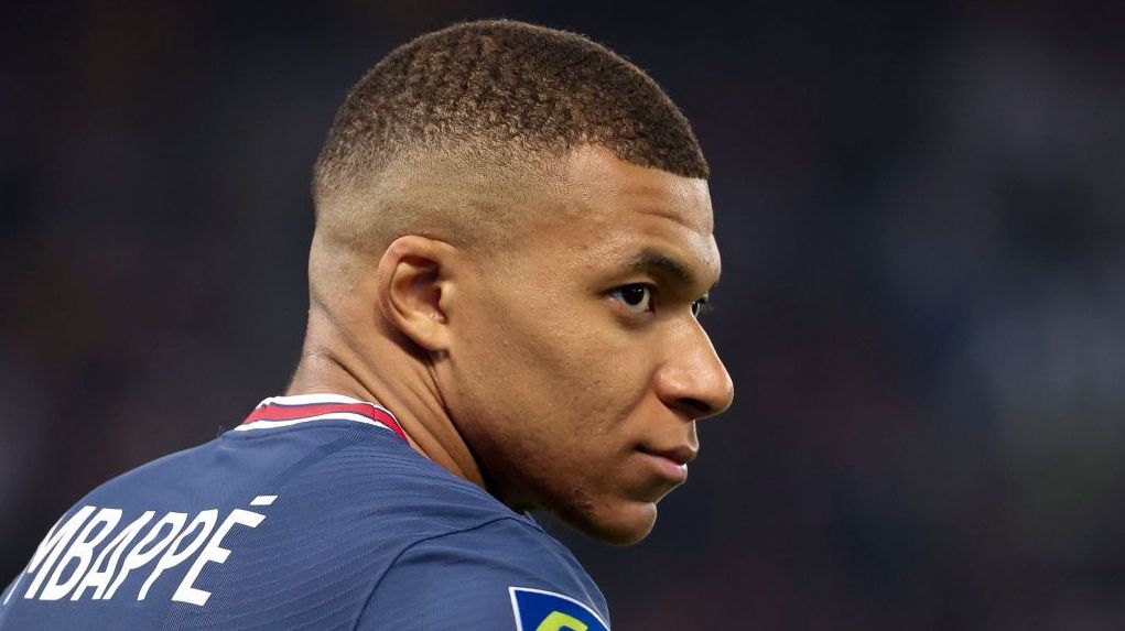 Kylian Mbappe, do PSG, durante a partida da Ligue 1 entre Paris Saint-Germain (PSG) e FC Metz no estádio Parc des Princes em 21 de maio de 2022 em Paris, França