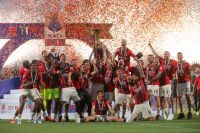 Após 11 anos, Milan volta a levar o título do Campeonato Italiano