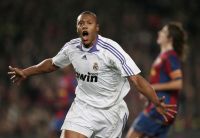 Ex-Real, Júlio Baptista comenta domínio merengue na Champions: “Encaram de forma diferente”