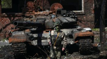 Vice-primeira-ministra ucraniana afirmou que havia 28 militares e 13 civis no grupo