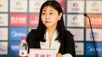 CNN entrou em contato com a Administração Geral do Esporte da China e a Associação Chinesa de Natação para obter uma resposta de Zhou, mas não recebeu uma resposta