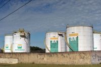 PT prepara texto que rejeita congelar preços da Petrobras