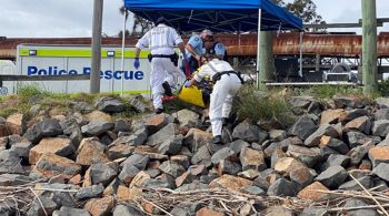 "Estamos tentando identificar se os dois incidentes estão ligados", disse o superintendente da polícia do estado de New South Wales