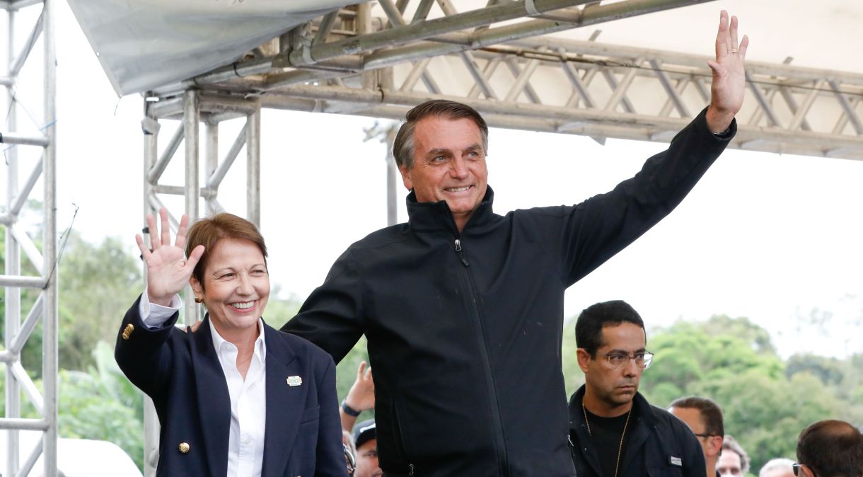 Jair Bolsonaro e Tereza Cristina durante evento em Miracatu (SP)