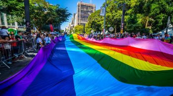 Parada do Orgulho LGBT de São Paulo acontece no domingo (19)