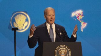 Presidente do México e líderes de El Salvador, Honduras e Guatemala faltaram à reunião em protesto; anda assim, Biden tentou trazer um tom positivo em abertura