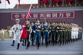 Especialistas falam em movimento de Xi Jinping para aumentar controle sobre exército