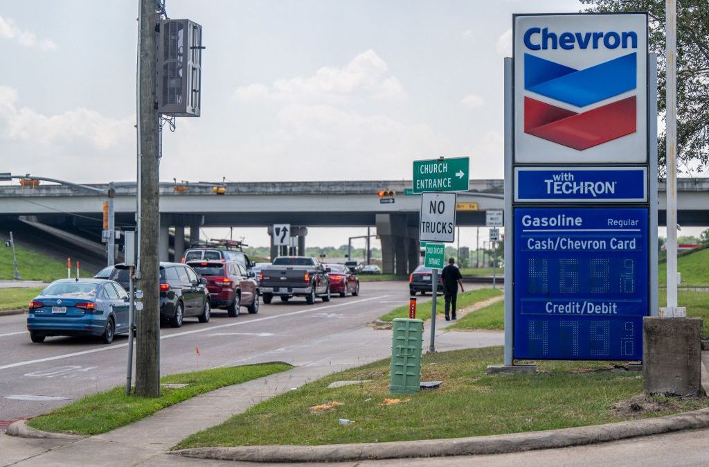 Preços de combustíveis em posto de gasolina Chevron, em 09 de junho de 2022, em Houston, Texas