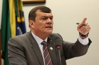 Novo depoimento de Cid aumenta pressão sobre general Paulo Sérgio Nogueira, avaliam militares