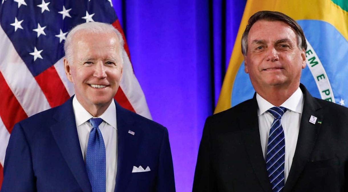 Joe Biden, presidente dos Estados Unidos, e Jair Bolsonaro, presidente do Brasil