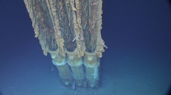 O USS Destroyer Escort Samuel B. Roberts (DE-413), conhecido como Sammy B, foi encontrado a uma profundidade de 6.895 metros, no Mar das Filipinas