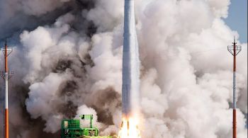 Lançamento do foguete Nuri colocou vários satélites em órbita com sucesso nesta terça-feira (21)