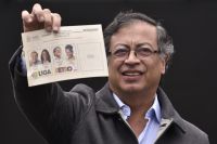 Gustavo Petro é eleito presidente na Colômbia