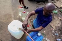 Cidade na África do Sul está em contagem regressiva até o fim do fornecimento de água