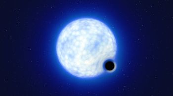 Chamado VFTS 243, o objeto cósmico tem pelo menos nove vezes a massa do nosso Sol e orbita uma estrela azul 