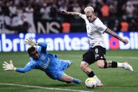 Após empate do Palmeiras, Corinthians encosta na liderança do Brasileirão