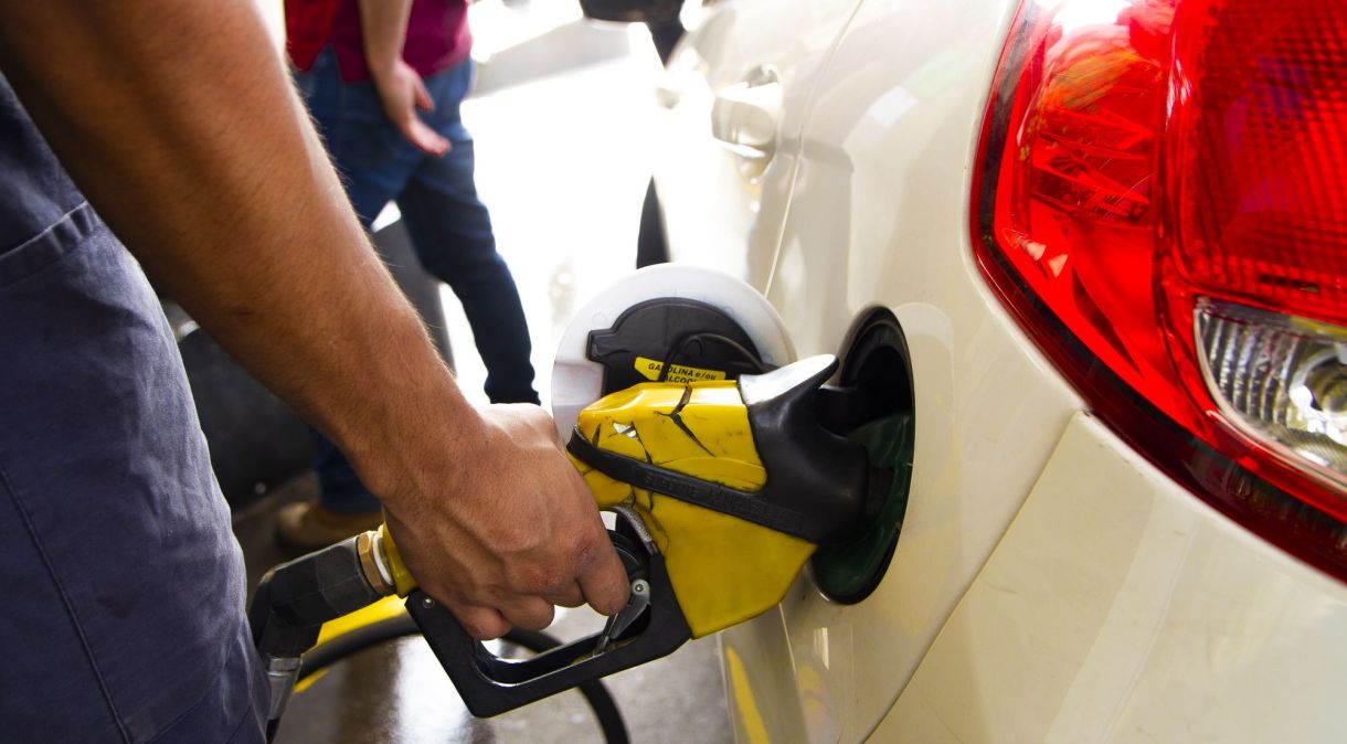 No restante dos Estados, continua mais vantajoso abastecer o carro com gasolina