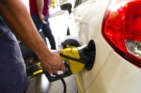 Etanol está mais competitivo em relação à gasolina em 7 estados e no DF, afirma ANP