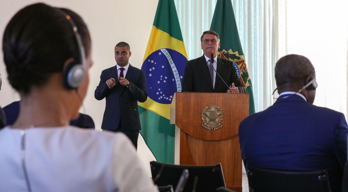 O presidente Jair Bolsonaro em encontro com chefes de missão diplomática no Palácio da Alvorada, em julho de 2022, em Brasília