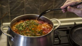 Moscou criticou o novo status de proteção ao "borshch", sopa de legumes que também é popular na Rússia