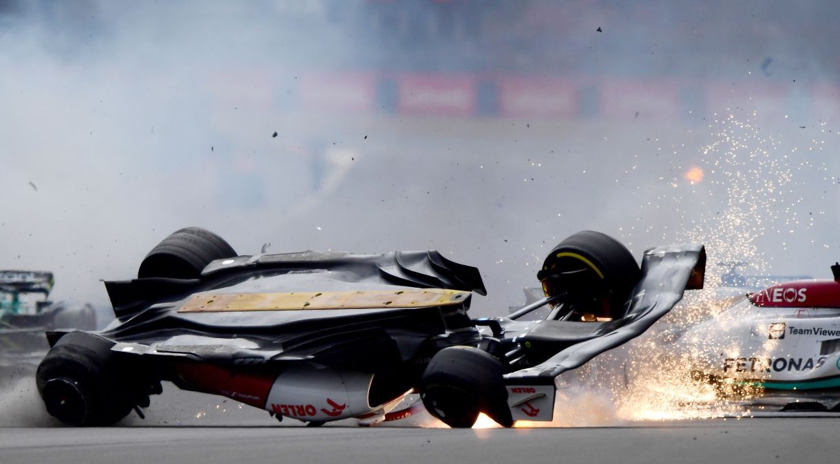 Acidente no GP da Grã-Bretanha de domingo, 3 de julho