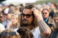 Ator Jason Momoa se envolve em acidente com motociclista