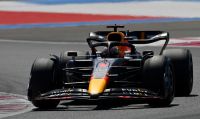 Verstappen aproveita batida de Leclerc, vence GP da França e amplia liderança na F1