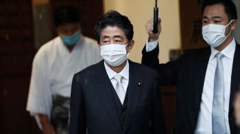 Shinzo Abe foi baleado durante discurso e morreu pouco depois de ser levado ao hospital