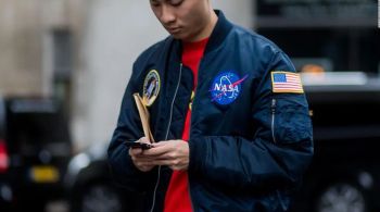 Especialistas apontam que roupas estampadas com o logo da agência espacial estão cada vez mais em alta