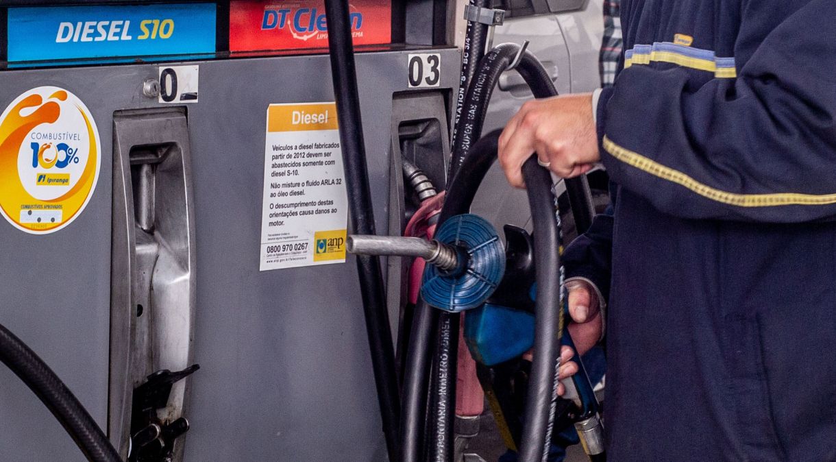 Petroleira justificou a queda citando os preços de referência do combustível no mercado global