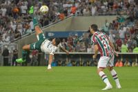 Rony marca de bicicleta e Palmeiras empata com o Fluminense no Rio