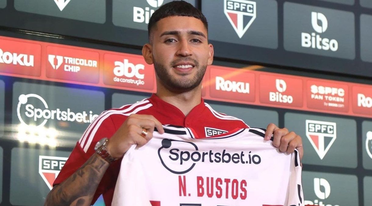 Nahuel Bustos, atacante argentino, é anunciado pelo São Paulo Futebol Clube