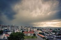 Ciclone em SC: Defesa Civil alerta para chuvas fortes e ventos de até 100 km/h