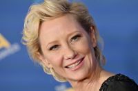 Anne Heche tem morte cerebral após uma semana em coma