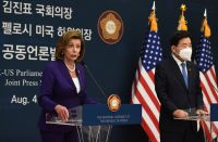 Pelosi defende desnuclearização da Coreia do Norte e planeja visitar fronteira coreana