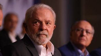 Para o PT, postagem do presidente faz parte de uma estratégia da campanha para criar uma narrativa falsa de associação do partido e de Lula à facção criminosa