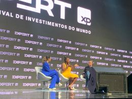 Durante palestra em São Paulo, uma das maiores tenistas do mundo falou sobre suas inspirações e deu conselho para mulheres investidoras 