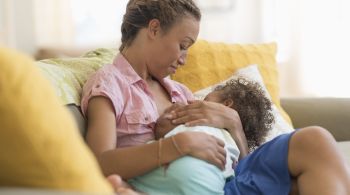 Aleitamento materno pode trazer benefícios para a saúde da mãe e da criança
