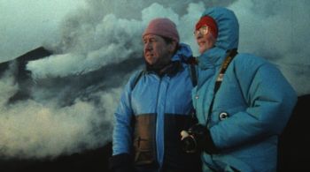 Documentário mostra o trabalho de dois vulcanologistas que morreram enquanto estudavam um vulcão