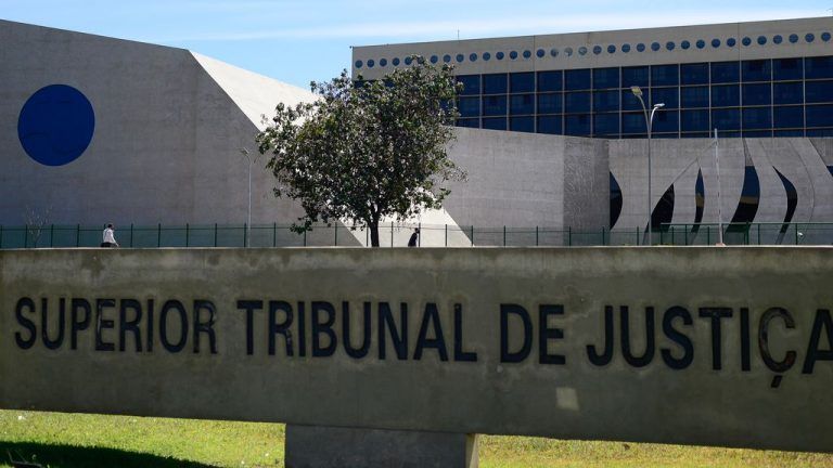 Fachada do Superior Tribunal de Justiça (STJ), em Brasília