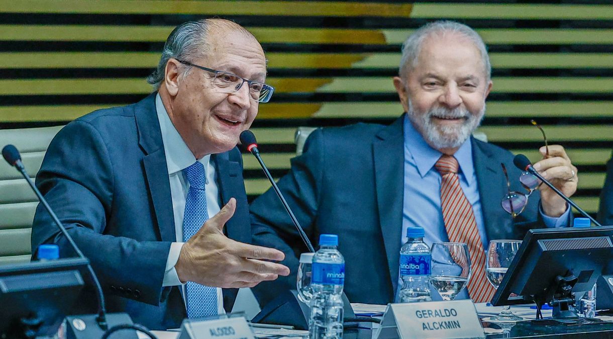 Geraldo Alckmin (PSB) e Luiz Inácio Lula da Silva (PT), companheiros de chapa na corrida pelo Planalto