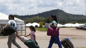Deterioração das condições econômicas, escassez de alimentos e acesso limitado a cuidados de saúde estão entre os motivos que levam venezuelanos a migrarem para países como os EUA