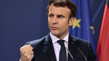 Presidente francês defende que bloco tenha postura independente dos EUA e China e afirma que não tem interesse em acelerar crise 
