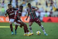 Fluminense vence Flamengo, deixa rival para trás e assume 2º lugar no Brasileiro