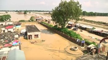 Pelo menos 70 pessoas morreram e 13 desapareceram em todo o país em enchentes e deslizamentos de terra neste ano, segundo dados oficiais
